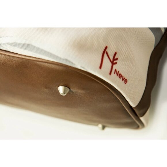 RARE Ski Tignes Weekender Bag for Ski Trips and Winter Vacations - Picture 4 of 9